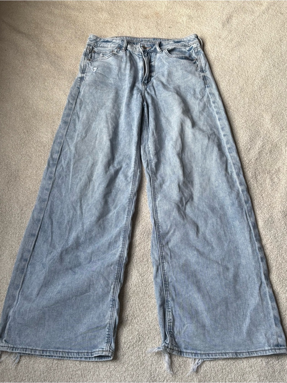 American Eagle Outfitters high rise baggy Wide-Leg Light Blue Jeans